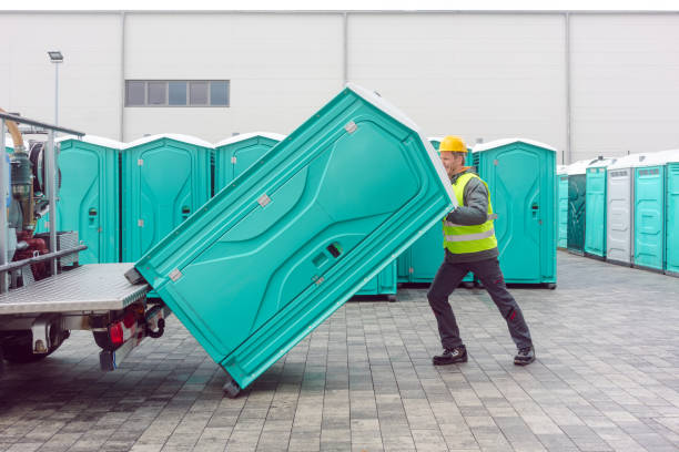 Portable Toilet Options We Offer in Kildeer, IL